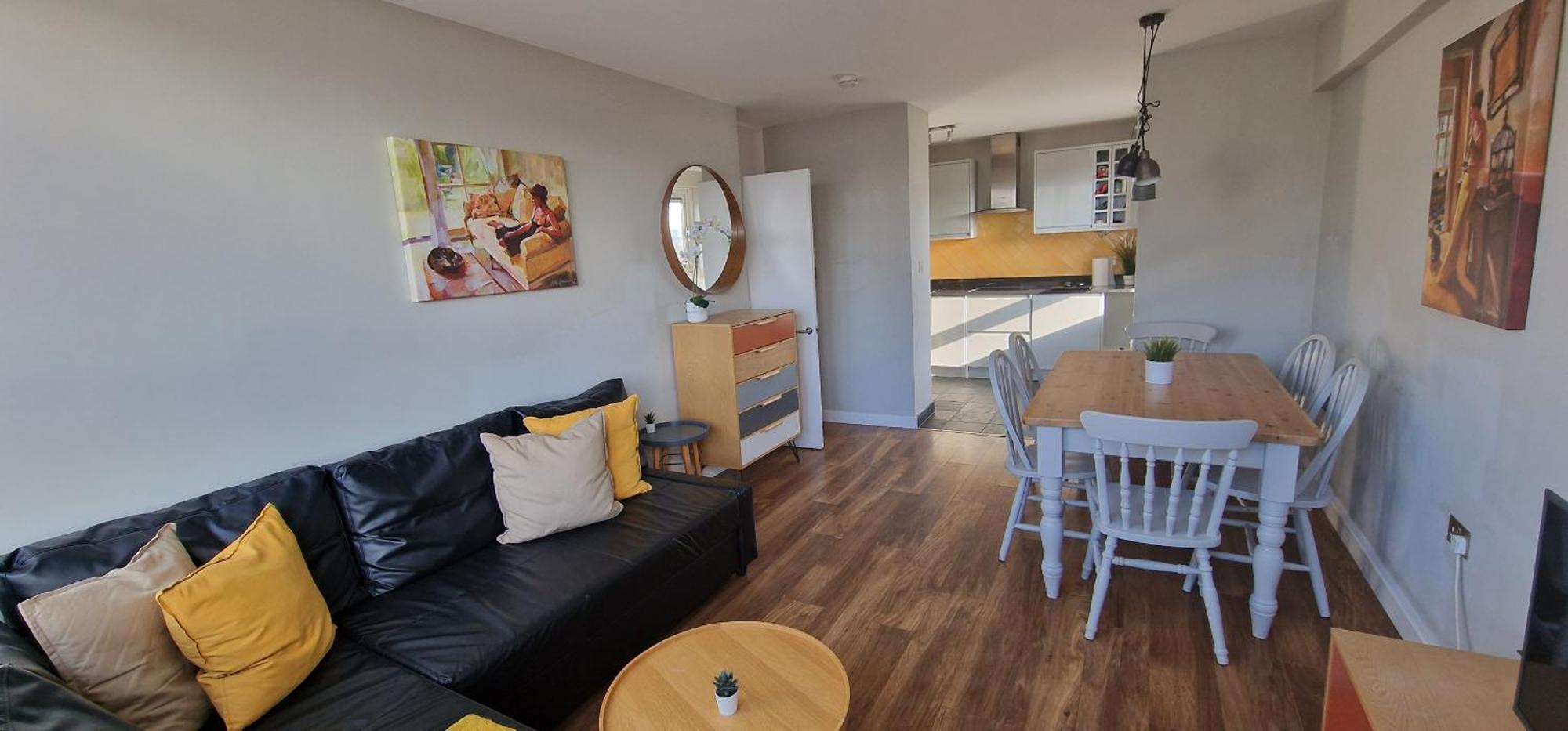 Beautiful 3-Bedroom Flat With Stunning Views London Exterior photo